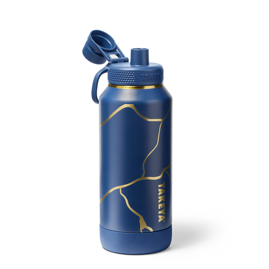 kintsugi-water-bottle-with-spout-lid-v9 TKS_SP25_SptBtl_GoldMarine_32oz_51390_v2_sRGB_SHD.png